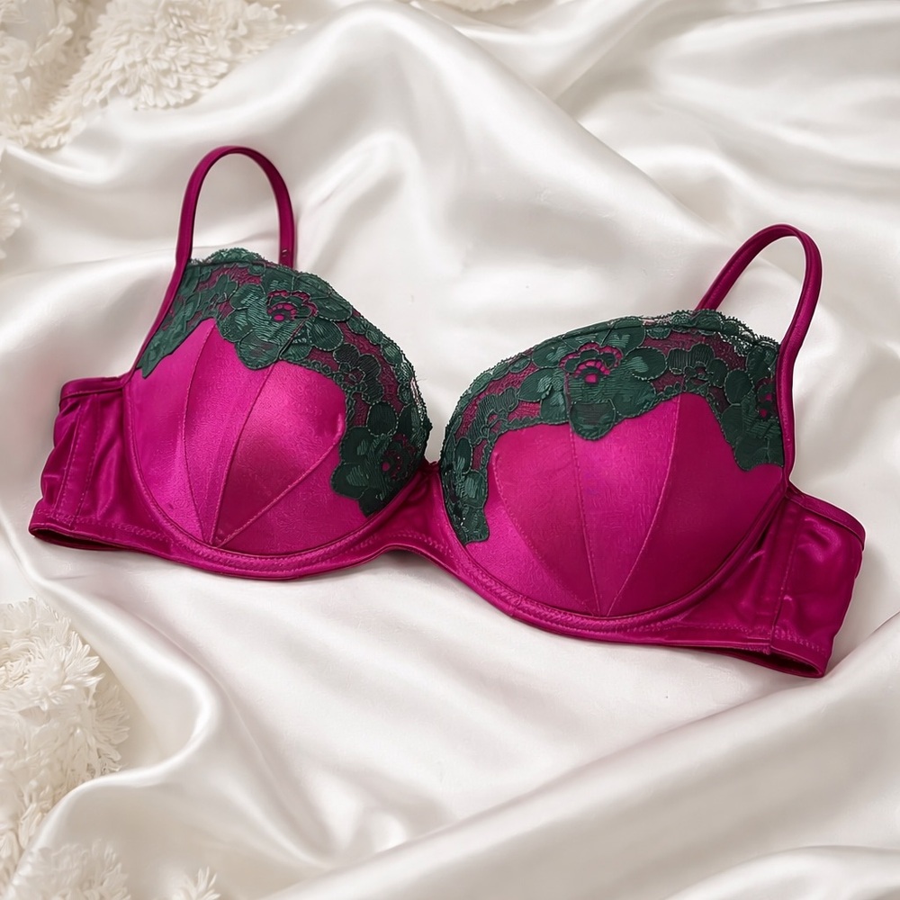 NWOT Intimissimi Fuchsia Satin Lace Bra 36B Y2K Vintage Lingerie